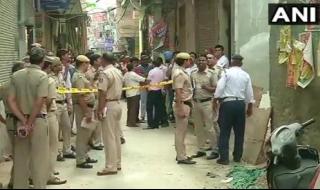 口十人组合成什么字