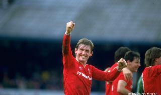 利物浦足球俱乐部球员 利物浦足球俱乐部球员